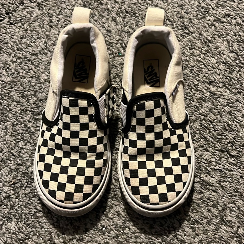 Vans slip on kids